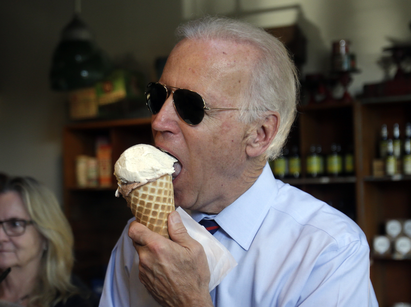 Illustration for article titled Joe Biden Eats an Ice Cream Cone While Wearing Aviators. Spectacular.